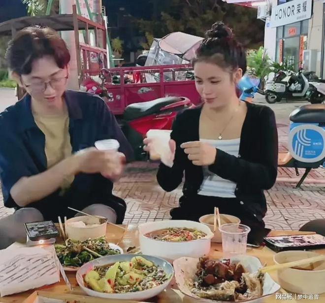 阿彪走高端路线付哥话语很中肯！丈母娘呜出财富小爱遇到帅哥(图6)