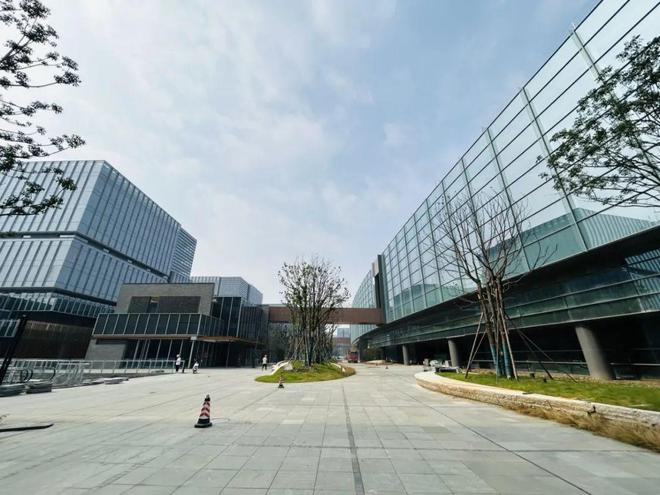 即将交付验收!空港国际会议中心建设接近尾声(图1) 即将交付验收!空港国际会议中心建设接近尾声(图1)