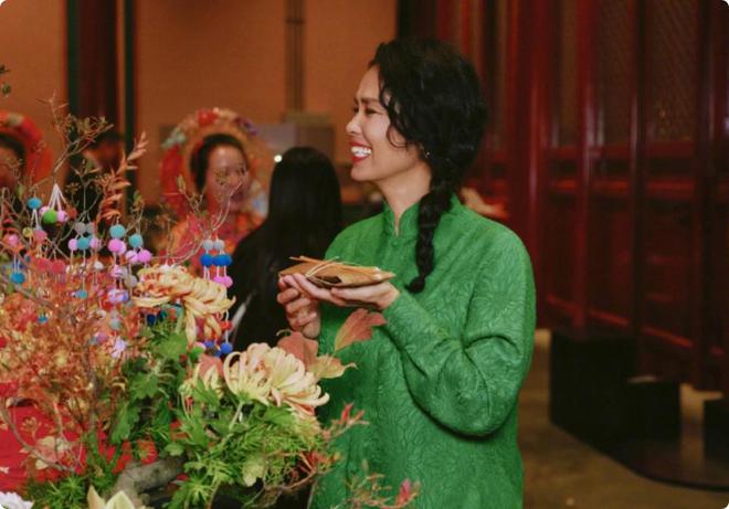 北京这一晚当女明星换上中国风礼服才知道啥叫审美界的天花板(图20) 北京这一晚当女明星换上中国风礼服才知道啥叫审美界的天花板(图20)