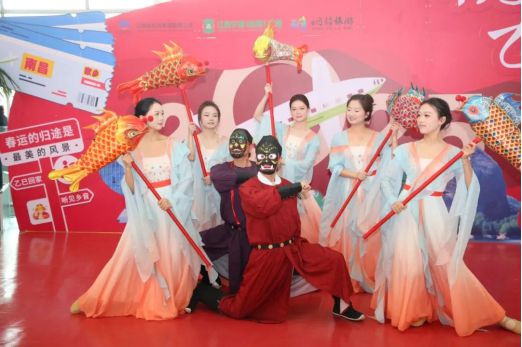 民航活力尽显 “飞”出红火开年(图3) 民航活力尽显 “飞”出红火开年(图3)