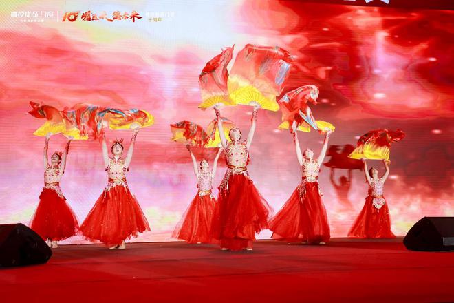 德技优品门窗十周年盛典 “崛匠派”开启新十年宣言(图22) 德技优品门窗十周年盛典 “崛匠派”开启新十年宣言(图22)
