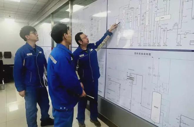 吉化化肥厂研发新产品 每月可为工厂增效106万元(图2) 吉化化肥厂研发新产品 每月可为工厂增效106万元(图2)